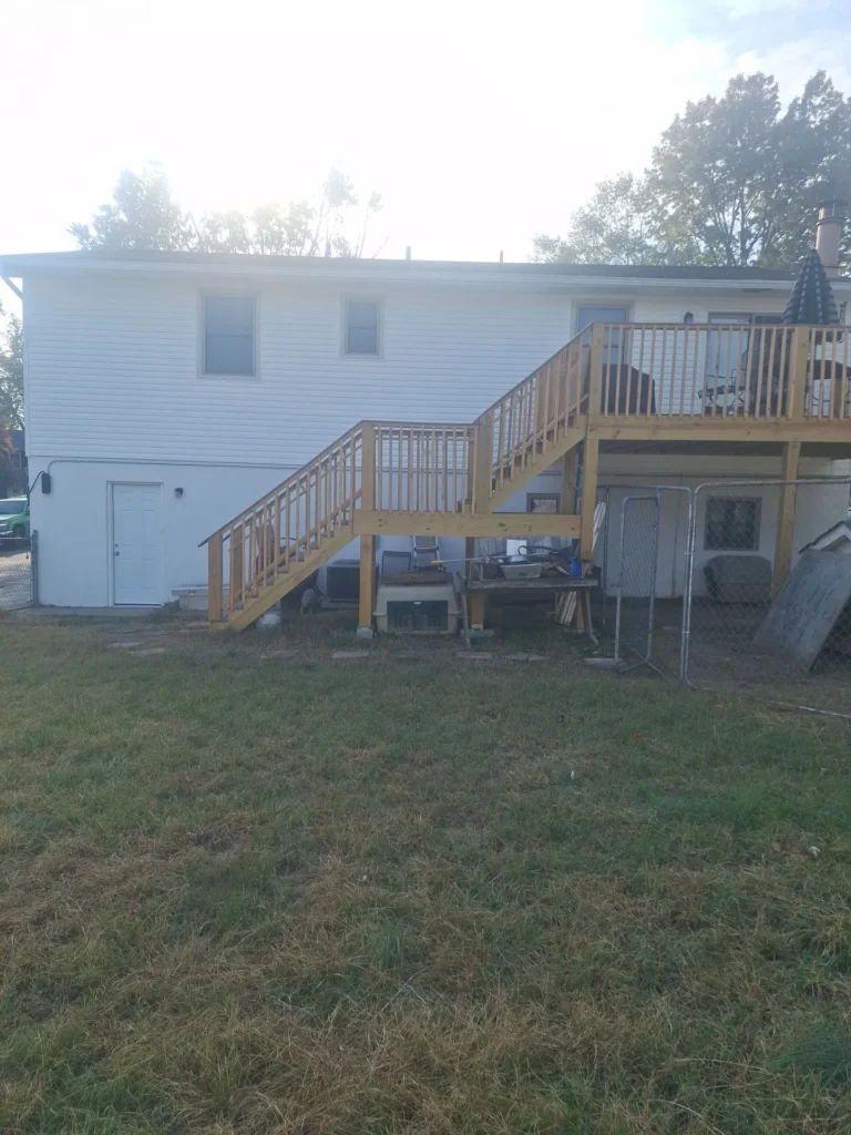 Rockwood TN Deck Installation